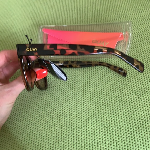 Quay sunglasses - Picture 3 of 6
